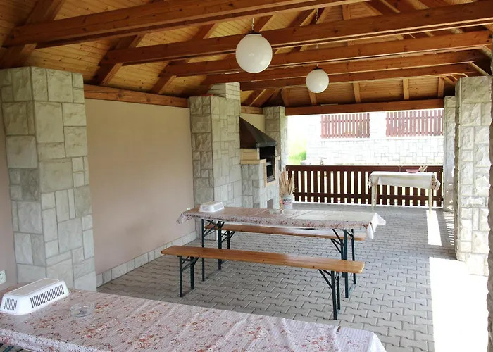 게스트하우스 Chalupka Ii